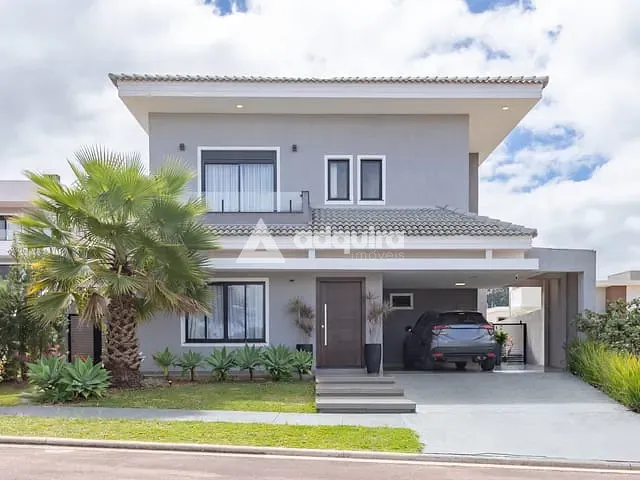 Casa 3 quartos e 4 banheiros, à venda, no bairro Jardim Carvalho em Ponta Grossa