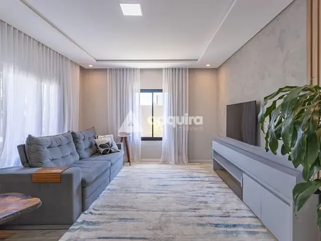 Casa 3 quartos e 4 banheiros, à venda, no bairro Jardim Carvalho em Ponta Grossa