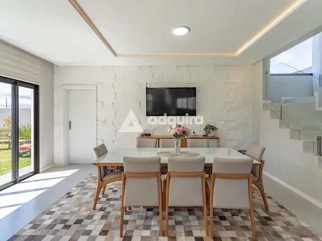 Casa 3 quartos e 4 banheiros, à venda, no bairro Jardim Carvalho em Ponta Grossa