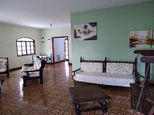 Casa com 860m² 3 quartos e 2 banheiros, à venda, no bairro Santana em Pindamonhangaba
