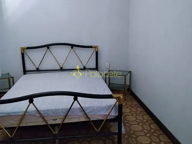Casa com 860m² 3 quartos e 2 banheiros, à venda, no bairro Santana em Pindamonhangaba