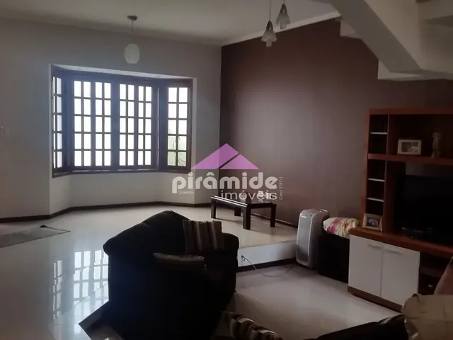 Casa com 260m² 3 quartos e 3 banheiros, à venda, no bairro Jardim Mesquita em Jacareí