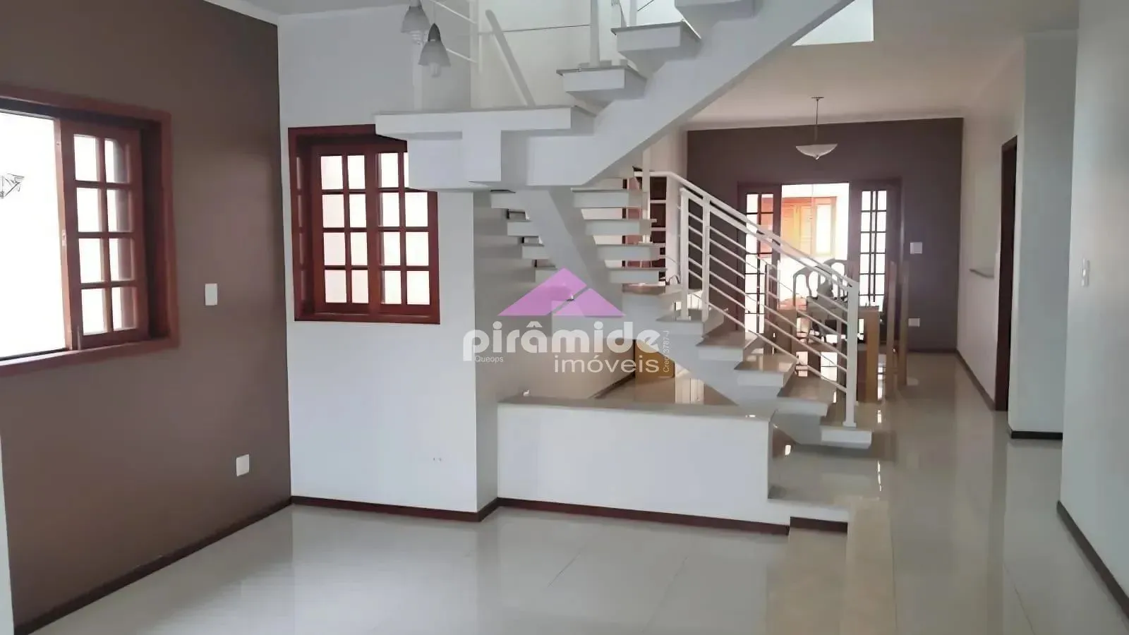 Casa, 3 quartos, 260 m² - Foto 1
