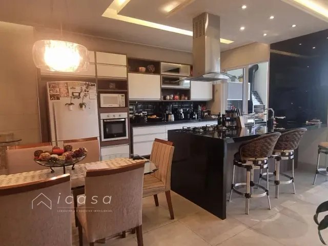 Casa com 480m² 4 quartos e 4 banheiros, à venda, no bairro Condomínio Residencial Alphaville II em São José dos Campos