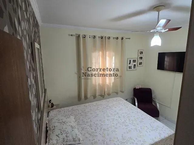 Casa com 150m² 2 quartos e 2 banheiros, à venda, no bairro Cidade Salvador em Jacareí