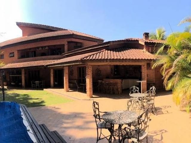 Casa com 1052m² 6 quartos e 6 banheiros, à venda, no bairro Tamboré em Santana de Parnaíba
