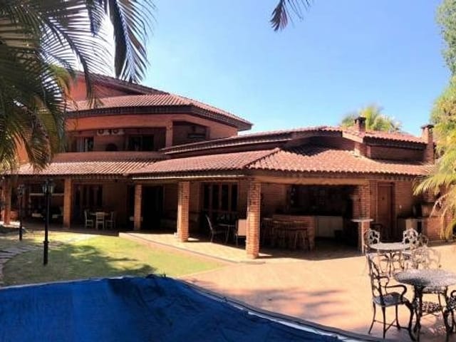 Casa com 1052m² 6 quartos e 6 banheiros, à venda, no bairro Tamboré em Santana de Parnaíba