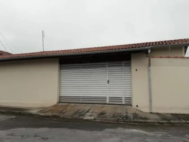 Casa 2 quartos e 1 banheiro, à venda, no bairro Jardim Gurilândia em Taubaté