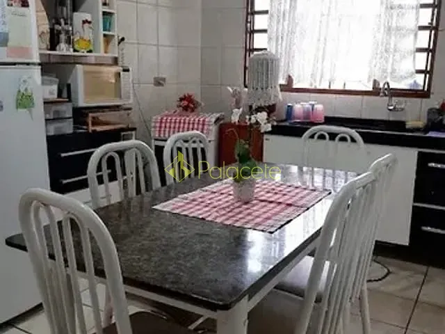 Casa 2 quartos e 1 banheiro, à venda, no bairro Jardim Gurilândia em Taubaté
