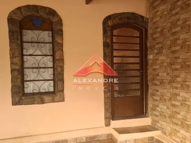 Casa com 48m² 2 quartos e 1 banheiro, para alugar, no bairro Jardim Ismênia em São José Dos Campos