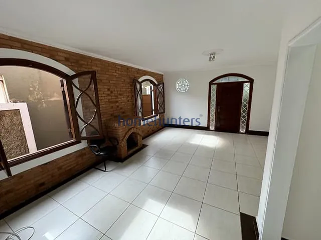 Casa com 480m² 3 quartos e 3 banheiros, para alugar, no bairro Jardim Chapadão em Campinas