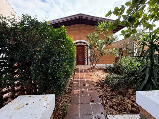 Casa com 480m² 3 quartos e 3 banheiros, para alugar, no bairro Jardim Chapadão em Campinas