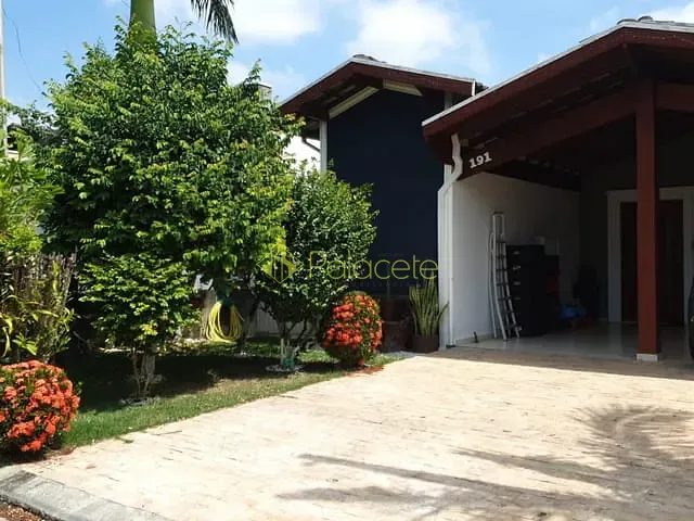 Casa com 271m² 3 quartos e 3 banheiros, à venda, no bairro Condomínio Village do Sol em Pindamonhangaba