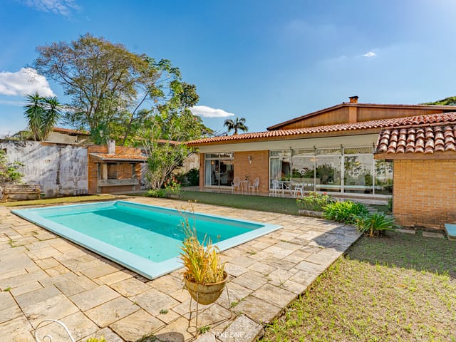 Casa com 1000m² 3 quartos e 4 banheiros, à venda, no bairro Brooklin em São Paulo
