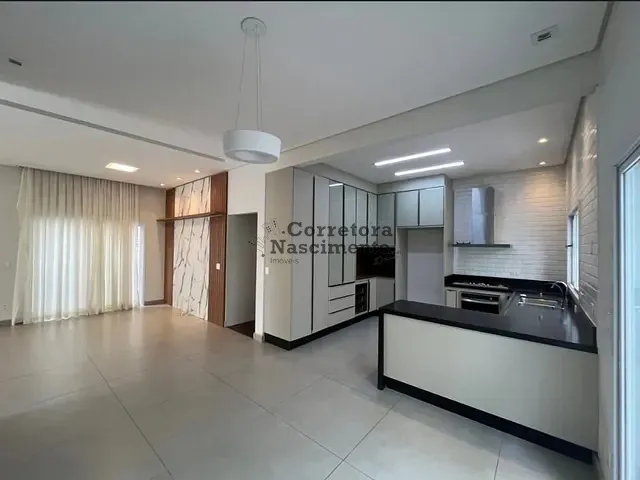 Casa com 330m² 5 quartos e 4 banheiros, para alugar, no bairro Urbanova em São José dos Campos