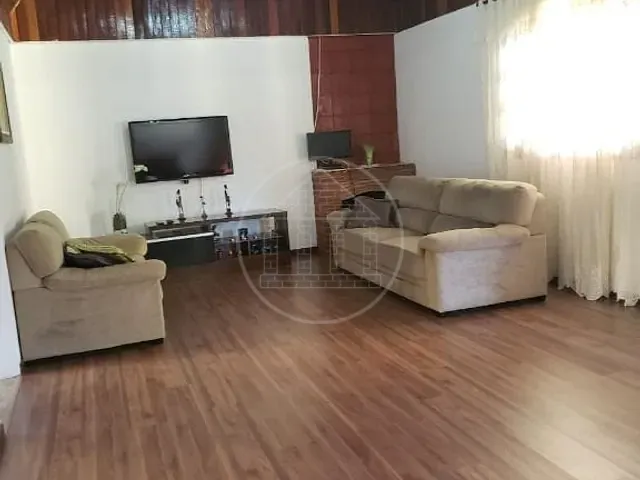 Casa com 920m² 3 quartos e 2 banheiros, à venda, no bairro Lagoa Grande em Embu-Guaçu