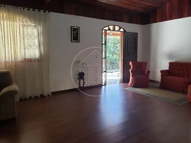 Casa com 920m² 3 quartos e 2 banheiros, à venda, no bairro Lagoa Grande em Embu-Guaçu