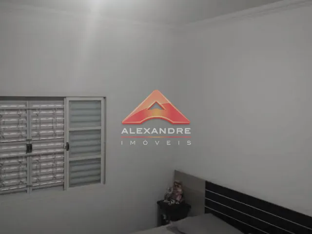 Casa com 125m² 2 quartos e 1 banheiro, à venda, no bairro Jardim das Cerejeiras em São José dos Campos