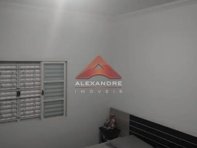 Casa com 125m² 2 quartos e 1 banheiro, à venda, no bairro Jardim das Cerejeiras em São José dos Campos
