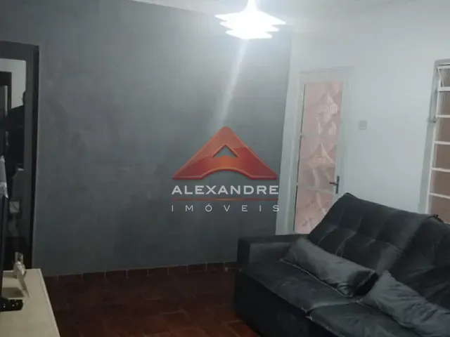 Casa com 125m² 2 quartos e 1 banheiro, à venda, no bairro Jardim das Cerejeiras em São José dos Campos