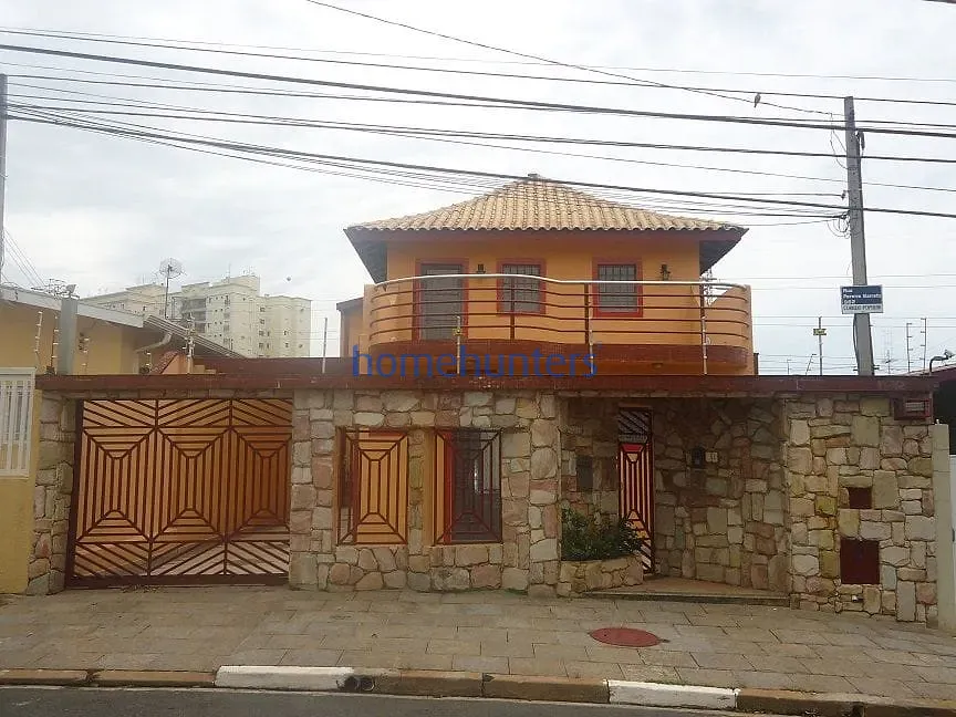 Casa, 3 quartos, 252 m² - Foto 1