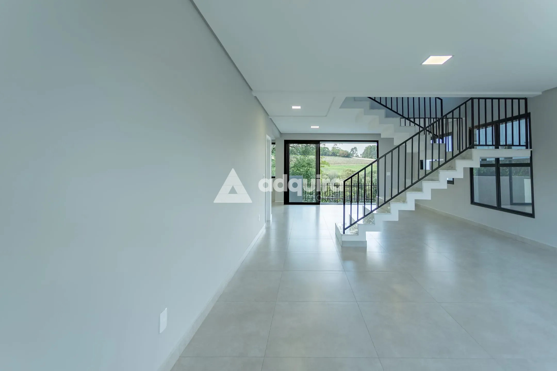 Casa, 3 quartos, 253 m² - Foto 4