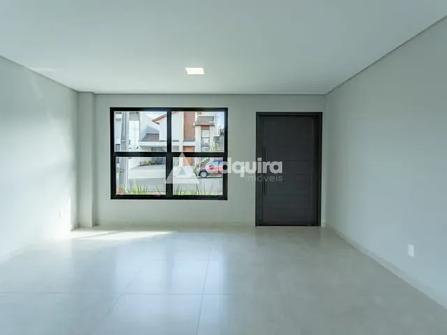 Casa com 307m² 3 quartos e 4 banheiros, à venda, no bairro Colônia Dona Luíza em Ponta Grossa
