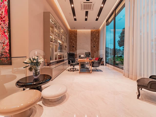 Casa com 1700m² 4 quartos e 7 banheiros, à venda, no bairro Residencial Tamboré em Barueri