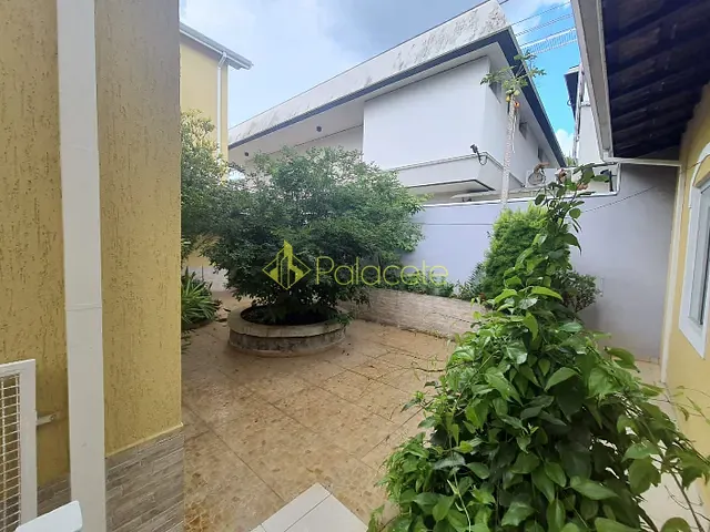 Casa com 393m² 4 quartos e 3 banheiros, à venda, no bairro Jardim Santa Clara em Taubaté