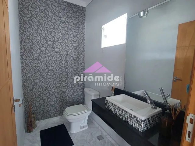 Casa com 1000m² 4 quartos e 3 banheiros, à venda, no bairro Jardim Terras de Santa Helena em Jacareí