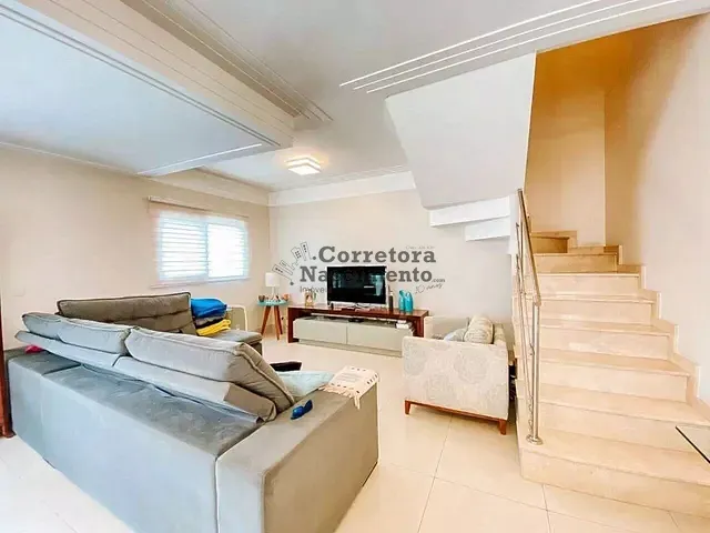 Casa com 242m² 4 quartos e 2 banheiros, à venda, no bairro Jardim Santa Maria em Jacareí