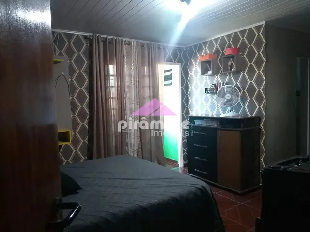 Casa com 10m² 4 quartos e 2 banheiros, à venda, no bairro Conjunto Residencial Dom Pedro II em São José Dos Campos