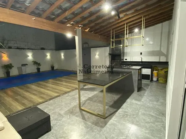 Casa com 175m² 3 quartos e 2 banheiros, à venda, no bairro Loteamento Villa Branca em Jacareí