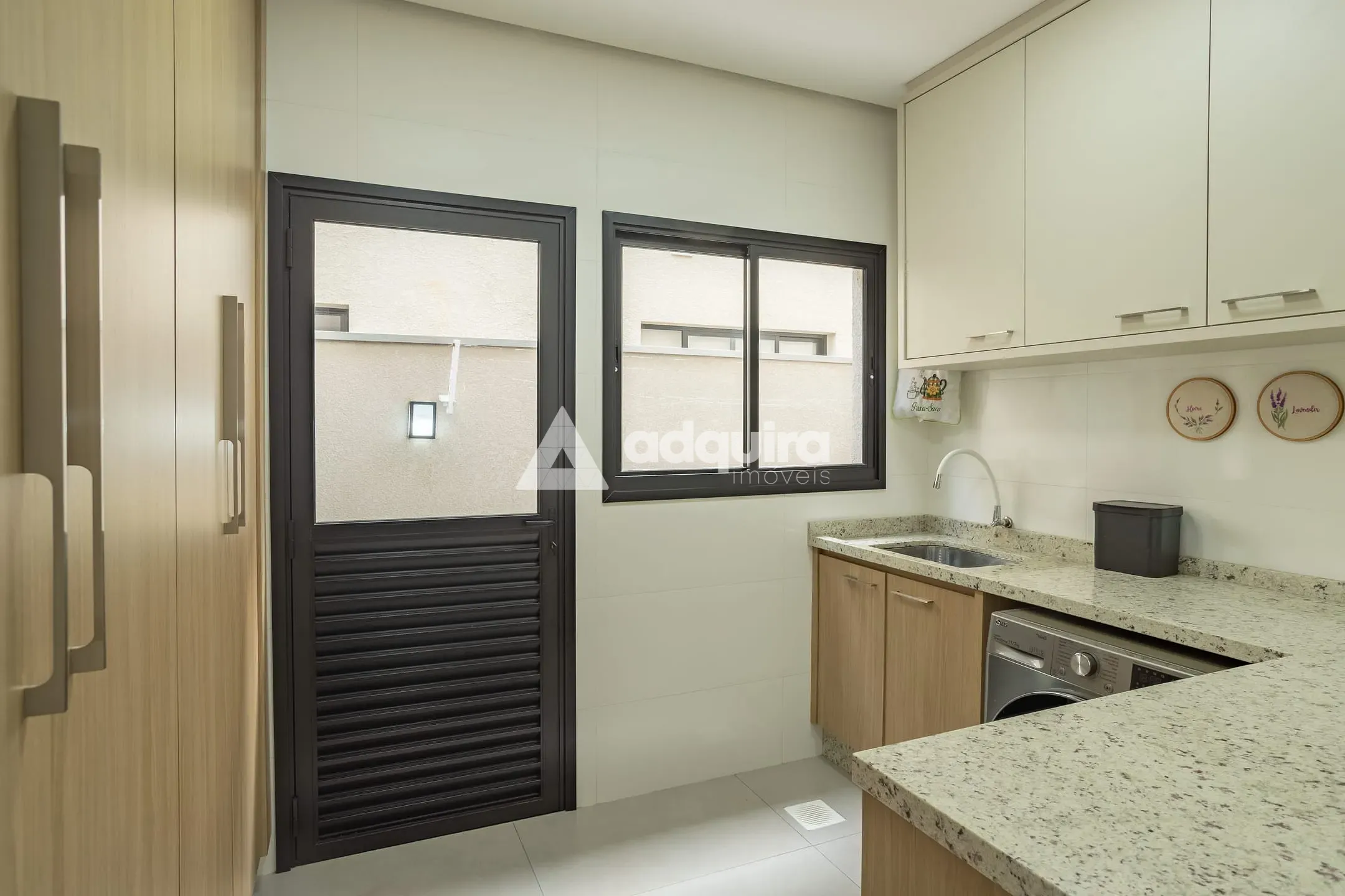 Casa, 3 quartos, 282 m² - Foto 32