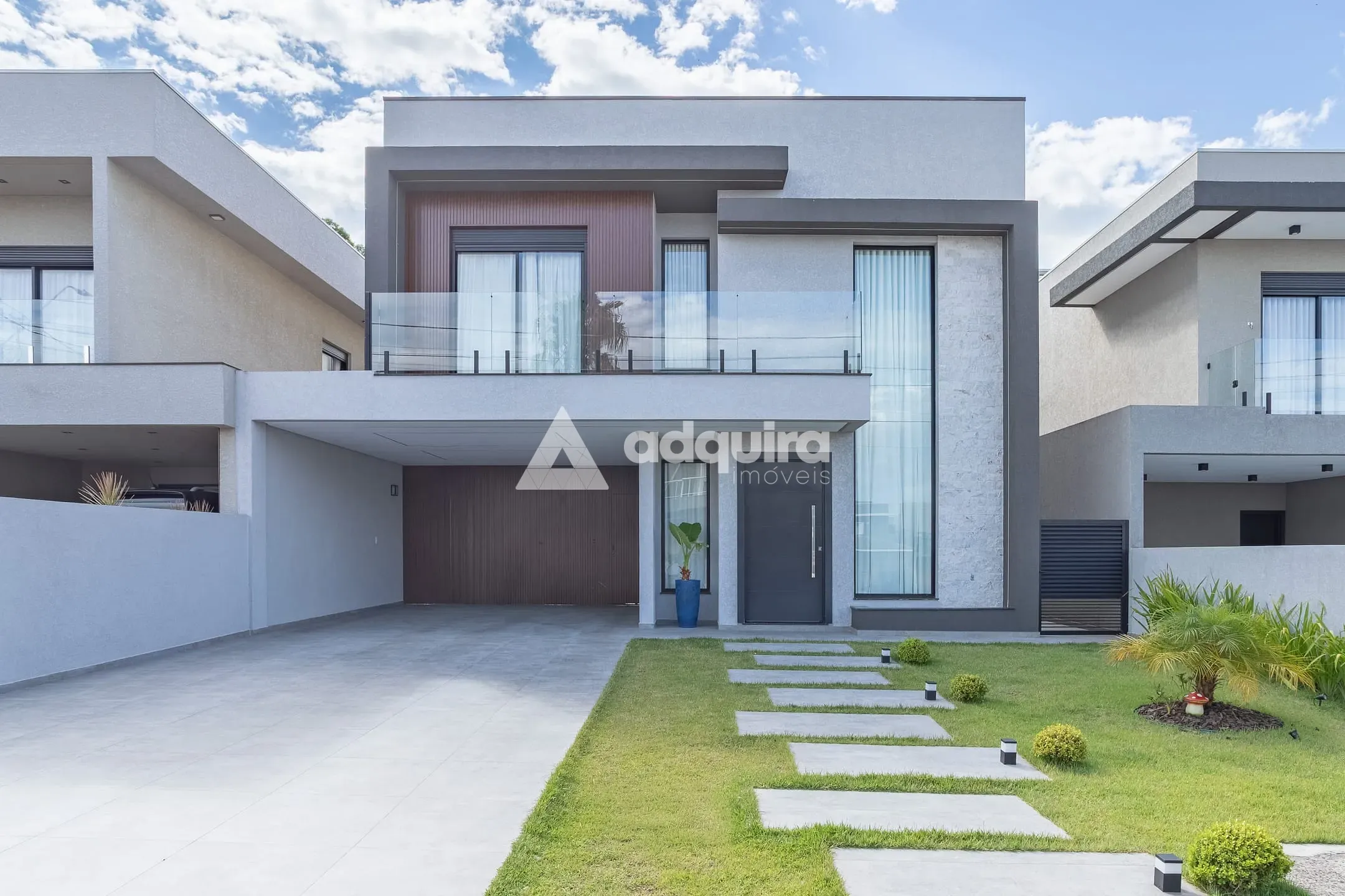 Casa, 3 quartos, 282 m² - Foto 1