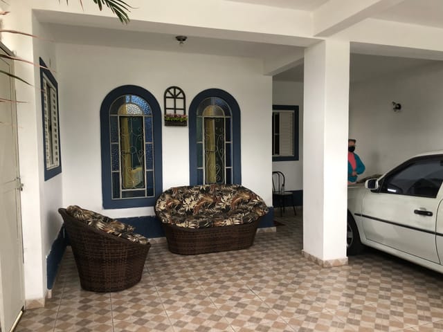 Casa com 400m² 3 quartos e 2 banheiros, à venda, no bairro Loteamento Eduardo da Silva Neto em Pindamonhangaba