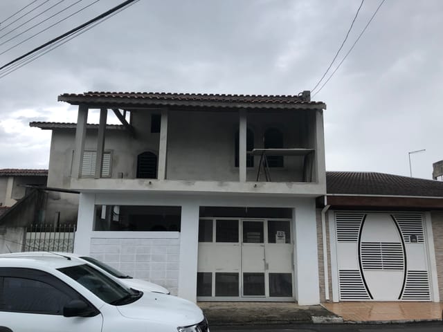 Casa com 400m² 3 quartos e 2 banheiros, à venda, no bairro Loteamento Eduardo da Silva Neto em Pindamonhangaba