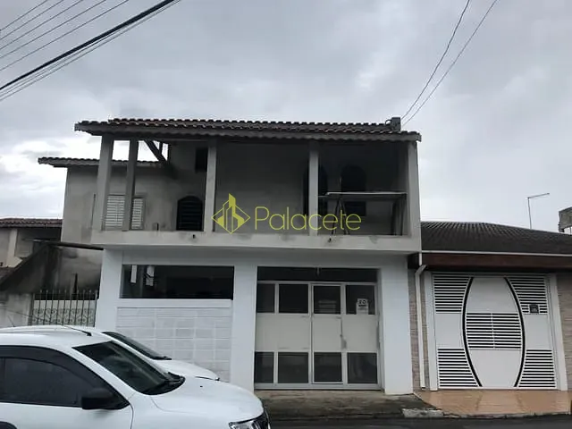 Casa com 400m² 3 quartos e 2 banheiros, à venda, no bairro Loteamento Eduardo da Silva Neto em Pindamonhangaba