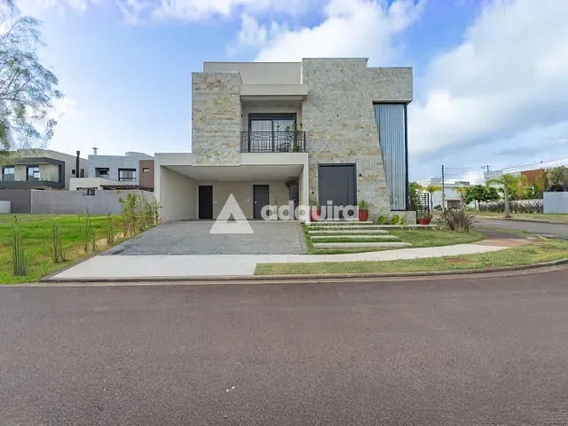 Casa com 345m² 4 quartos e 4 banheiros, à venda ou para alugar, no bairro Jardim Carvalho em Ponta Grossa