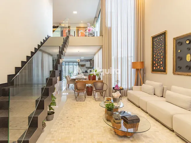Casa com 345m² 4 quartos e 4 banheiros, à venda ou para alugar, no bairro Jardim Carvalho em Ponta Grossa