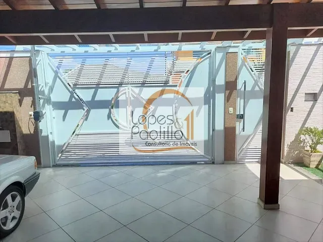 Casa com 250m² 4 quartos e 3 banheiros, à venda, no bairro Jardim das Palmeiras em Atibaia