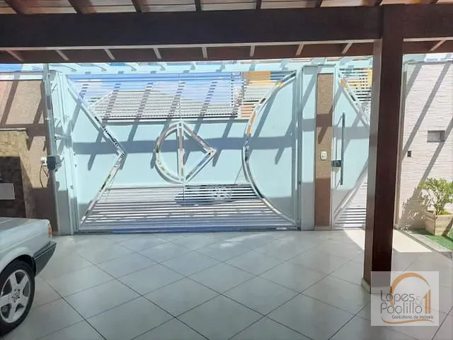 Casa com 250m² 4 quartos e 3 banheiros, à venda, no bairro Jardim das Palmeiras em Atibaia