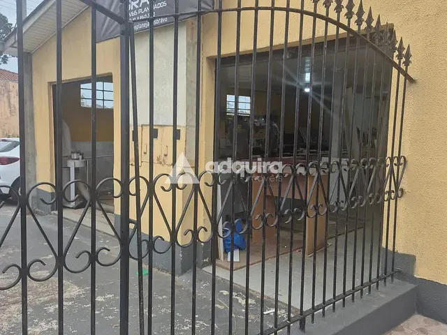 Casa com 330m², à venda, no bairro Nova Rússia em Ponta Grossa
