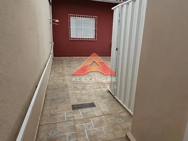 Casa com 250m² 1 quarto e 1 banheiro, para alugar, no bairro Vila Industrial em São José dos Campos