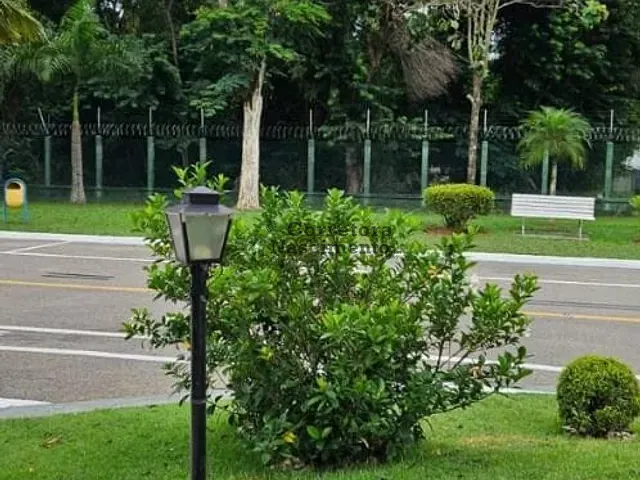 Casa com 380m², à venda, no bairro Loteamento Villa Branca em Jacareí