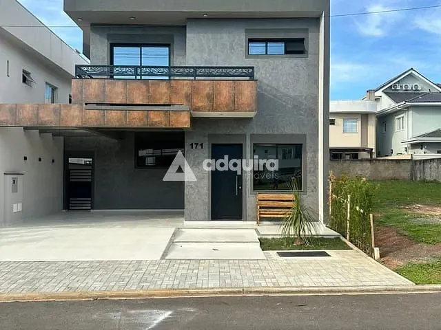 Casa com 174m² 4 quartos e 5 banheiros, à venda ou para alugar, no bairro Cará-cará em Ponta Grossa