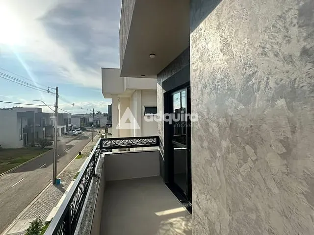 Casa com 174m² 4 quartos e 5 banheiros, à venda ou para alugar, no bairro Cará-cará em Ponta Grossa