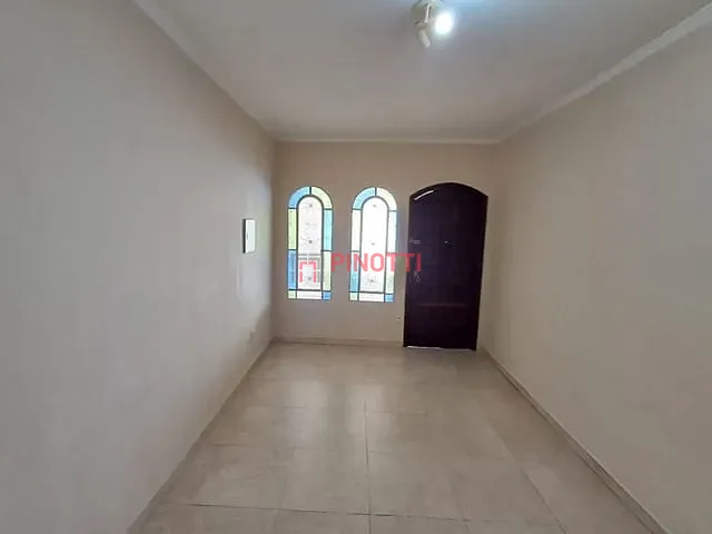 Casa 2 quartos e 1 banheiro, para alugar, no bairro Jardim Copacabana em São Bernardo do Campo