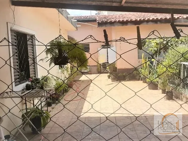 Casa com 407m² 3 quartos e 2 banheiros, à venda, no bairro Atibaia Jardim em Atibaia