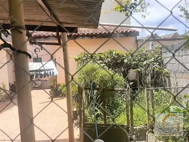 Casa com 407m² 3 quartos e 2 banheiros, à venda, no bairro Atibaia Jardim em Atibaia